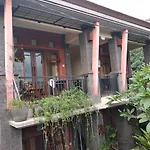 Utari House